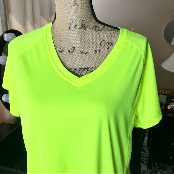 Champion Top T-shirt Women’s Sport Blouse 2XL NWOT - Picture 2 of 13